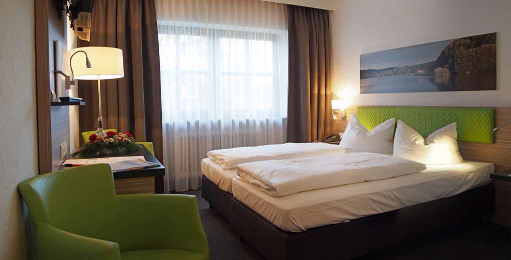 Hotel Sonnenhof Pleinfeld Room photo
