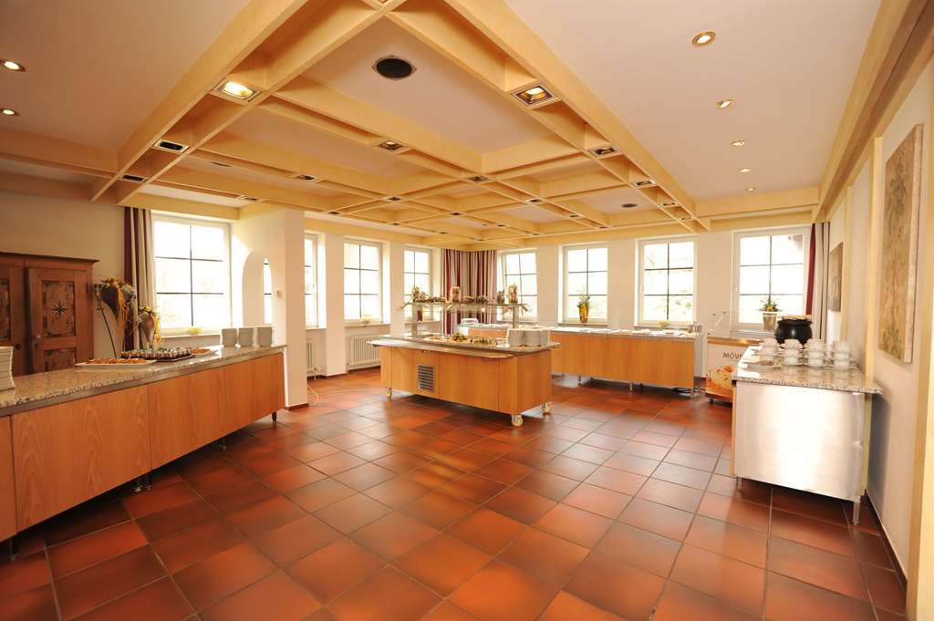 Hotel Sonnenhof Pleinfeld Restaurant photo